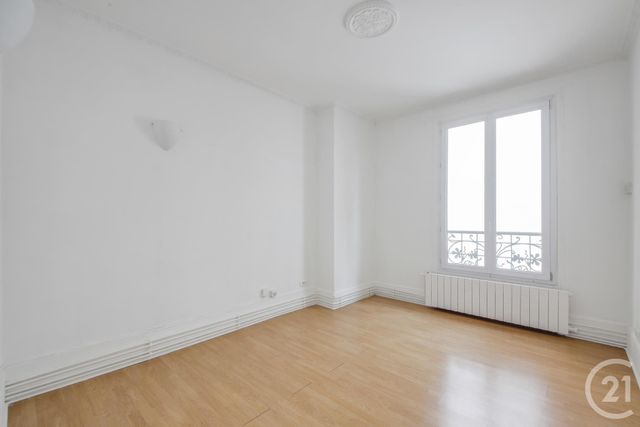  - ISSY LES MOULINEAUX - 