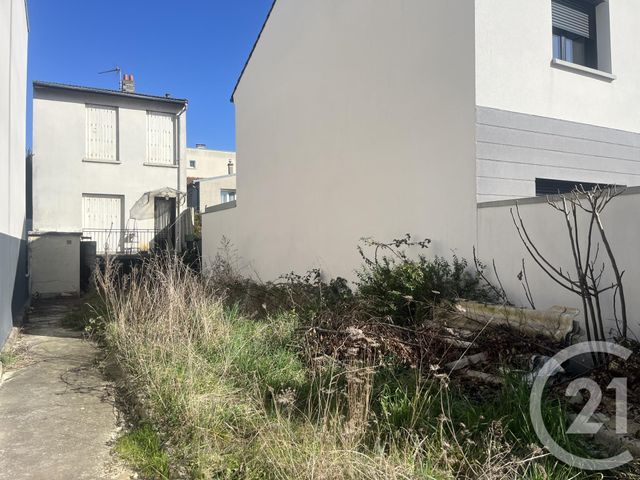 terrain - ISSY LES MOULINEAUX - 92