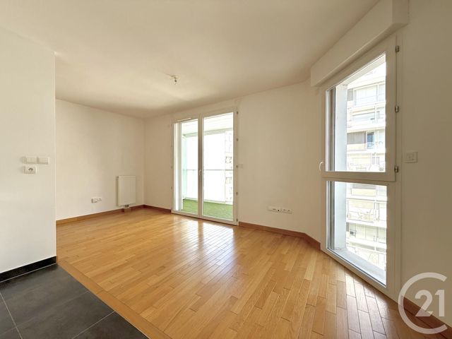 Afficher la photo en grand Appartement F2 à vendre - 2 pièces - 44.3 m2 - ISSY LES MOULINEAUX - 92 - ILE-DE-FRANCE - Century 21 Immod'Issy