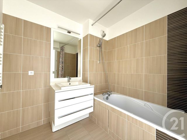 Afficher la photo en grand Appartement F2 à vendre - 2 pièces - 44.3 m2 - ISSY LES MOULINEAUX - 92 - ILE-DE-FRANCE - Century 21 Immod'Issy