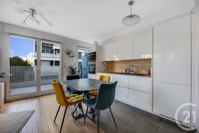 Appartement F3 à vendre - 3 pièces - 54.84 m2 - ISSY LES MOULINEAUX - 92 - ILE-DE-FRANCE - Century 21 Immod'Issy