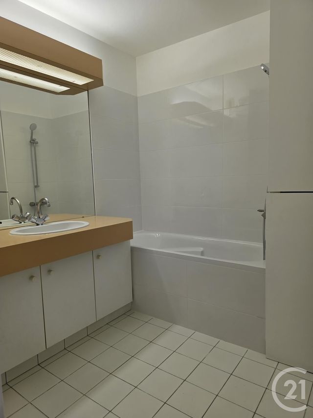 Appartement F3 à louer - 3 pièces - 67.49 m2 - ISSY LES MOULINEAUX - 92 - ILE-DE-FRANCE - Century 21 Immod'Issy