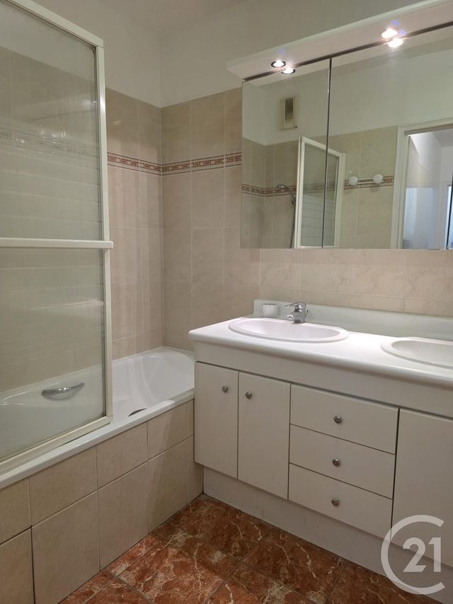 Appartement F3 à louer - 3 pièces - 56.03 m2 - ISSY LES MOULINEAUX - 92 - ILE-DE-FRANCE - Century 21 Immod'Issy