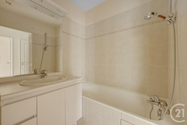 Appartement F3 à vendre - 3 pièces - 70.06 m2 - ISSY LES MOULINEAUX - 92 - ILE-DE-FRANCE - Century 21 Immod'Issy