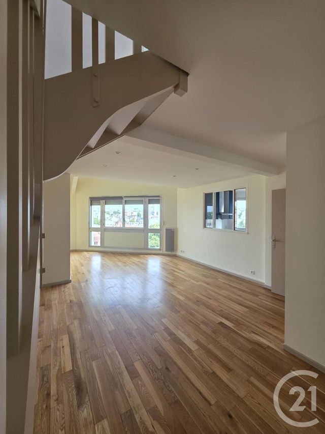 Appartement Duplex à louer - 5 pièces - 112.1 m2 - VANVES - 92 - ILE-DE-FRANCE - Century 21 Immod'Issy