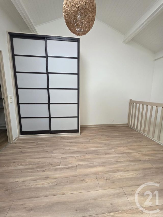 Appartement Duplex à louer - 5 pièces - 112.1 m2 - VANVES - 92 - ILE-DE-FRANCE - Century 21 Immod'Issy