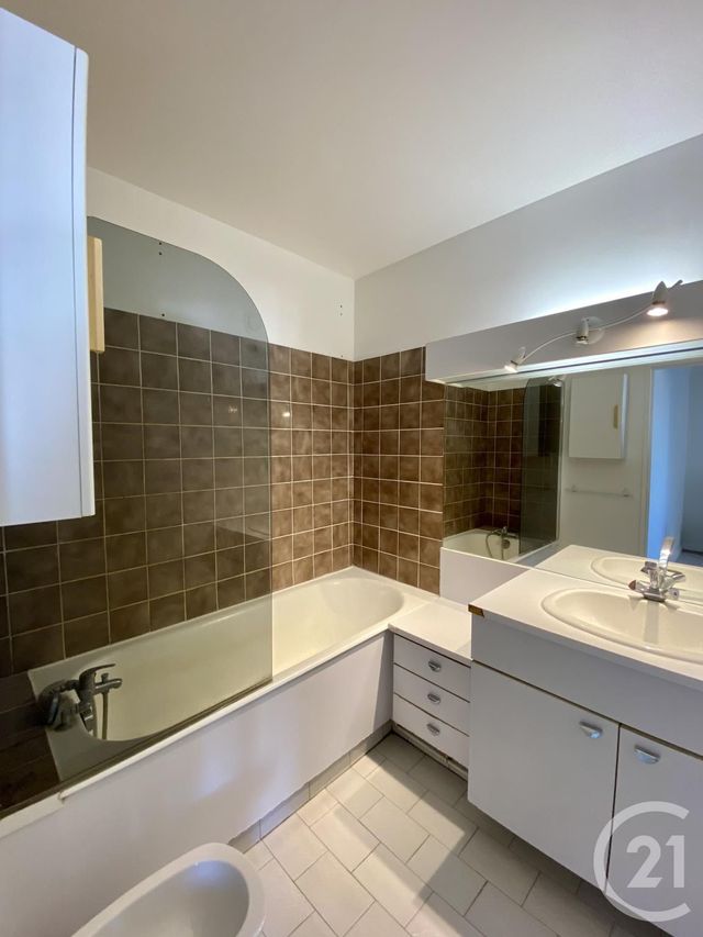 Appartement F2 à louer - 2 pièces - 53.7 m2 - ISSY LES MOULINEAUX - 92 - ILE-DE-FRANCE - Century 21 Immod'Issy