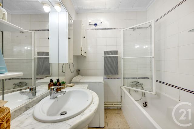 Appartement F4 à vendre - 3 pièces - 66.17 m2 - ISSY LES MOULINEAUX - 92 - ILE-DE-FRANCE - Century 21 Immod'Issy