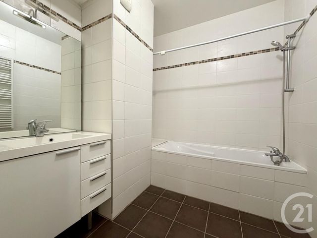 Appartement F3 à vendre - 3 pièces - 68.35 m2 - ISSY LES MOULINEAUX - 92 - ILE-DE-FRANCE - Century 21 Immod'Issy