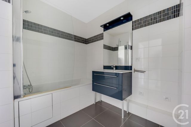 Appartement F2 à vendre - 2 pièces - 46.56 m2 - ISSY LES MOULINEAUX - 92 - ILE-DE-FRANCE - Century 21 Immod'Issy