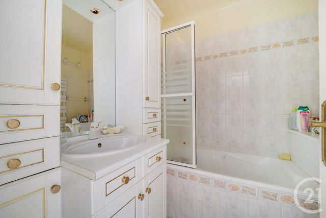 Appartement F3 à vendre - 3 pièces - 64.41 m2 - ISSY LES MOULINEAUX - 92 - ILE-DE-FRANCE - Century 21 Immod'Issy