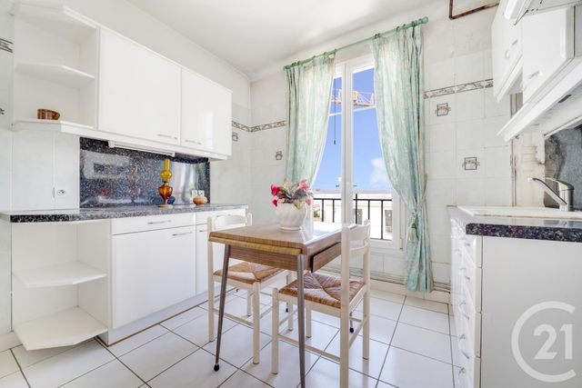 Appartement F2 à vendre - 2 pièces - 47.23 m2 - ISSY LES MOULINEAUX - 92 - ILE-DE-FRANCE - Century 21 Immod'Issy