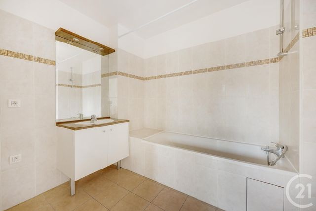 Appartement F2 à vendre - 2 pièces - 37.61 m2 - ISSY LES MOULINEAUX - 92 - ILE-DE-FRANCE - Century 21 Immod'Issy