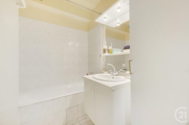 Appartement F3 à vendre - 3 pièces - 61.16 m2 - ISSY LES MOULINEAUX - 92 - ILE-DE-FRANCE - Century 21 Immod'Issy